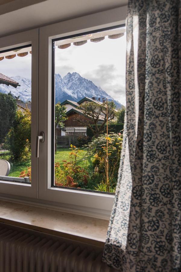 Haus Mit Wunderschoenem Ausblick Und Garten Garmisch-Partenkirchen Eksteriør billede